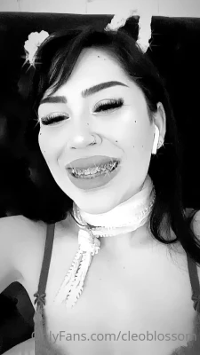 cloeblossom - i wanna touch myself for you