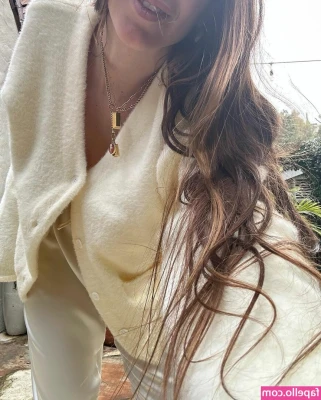 Scout Willis [ scout-willis ] - No panties lately 😜😇