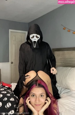 Sophieharttv - I think this shirt would look better wet