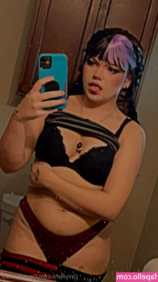 g4rden0feden - out here getting wet for you💦💦