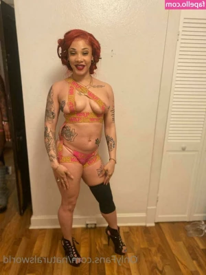 Naturalsworld - Pink and horny cutie mood