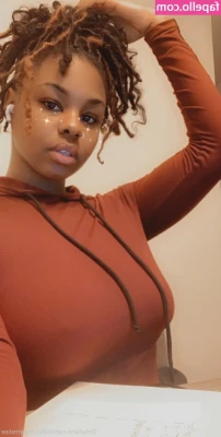 Liliwashere - Hot  Horny   amp  Hairy Who wants to eat my ass