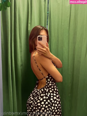 Vika Mednis [ vika-mednis ] - Looking at your league captain 🤣