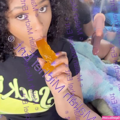 Maliah Michel [ maliah-michel ] - Craving more? DM me 😘