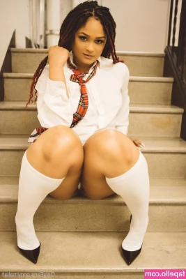 Maliah Michel [ maliah-michel ] - Hi I m Tierra   I m 20  I love frenchies and sashimi  I m studying