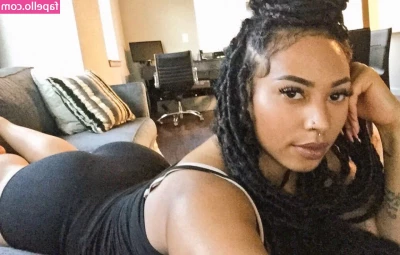 Lipstickthvg - who wants to see some new content