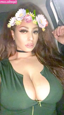 Lipstickthvg - Sipping and playing fortnite  Getting fucking madd  Gonna go live