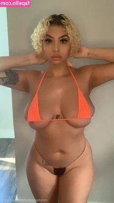 Annamariesarai - Who needs the full video? 😏💦