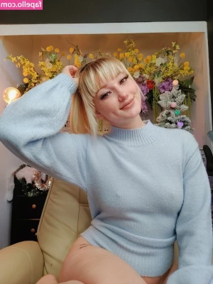 Melty.mochi [ melty-mochi ] - Come spank me