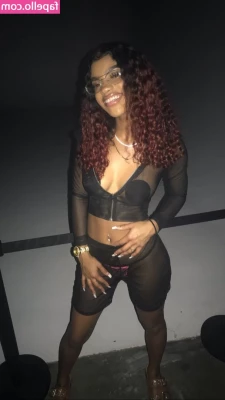 Rozay Molly [ rozay-molly ] - Against the wall😈