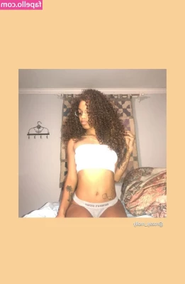 Rozay Molly [ rozay-molly ] - Naughty girls  favorite position  You have been a good boy so you can
