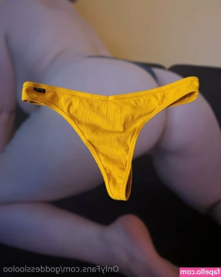 goddesslooloo - Wanna ride with me ?