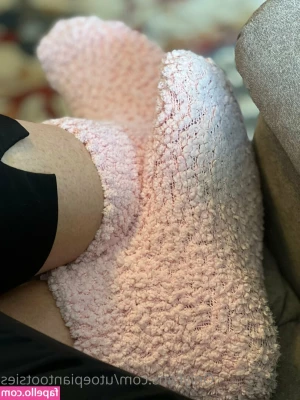 utoepiantootsies - early morning play sesh with me     side note - I will have to update