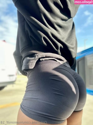 mamimilf_18 [ mamimilf-18 ] - It always starts as something so simple and innocent...