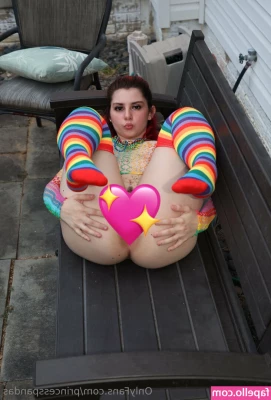 princesspandas - Wanna spend hot girl summer with me 😝?