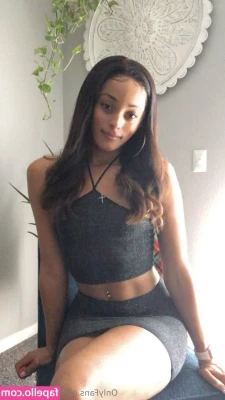 asmaramarie - Car feet