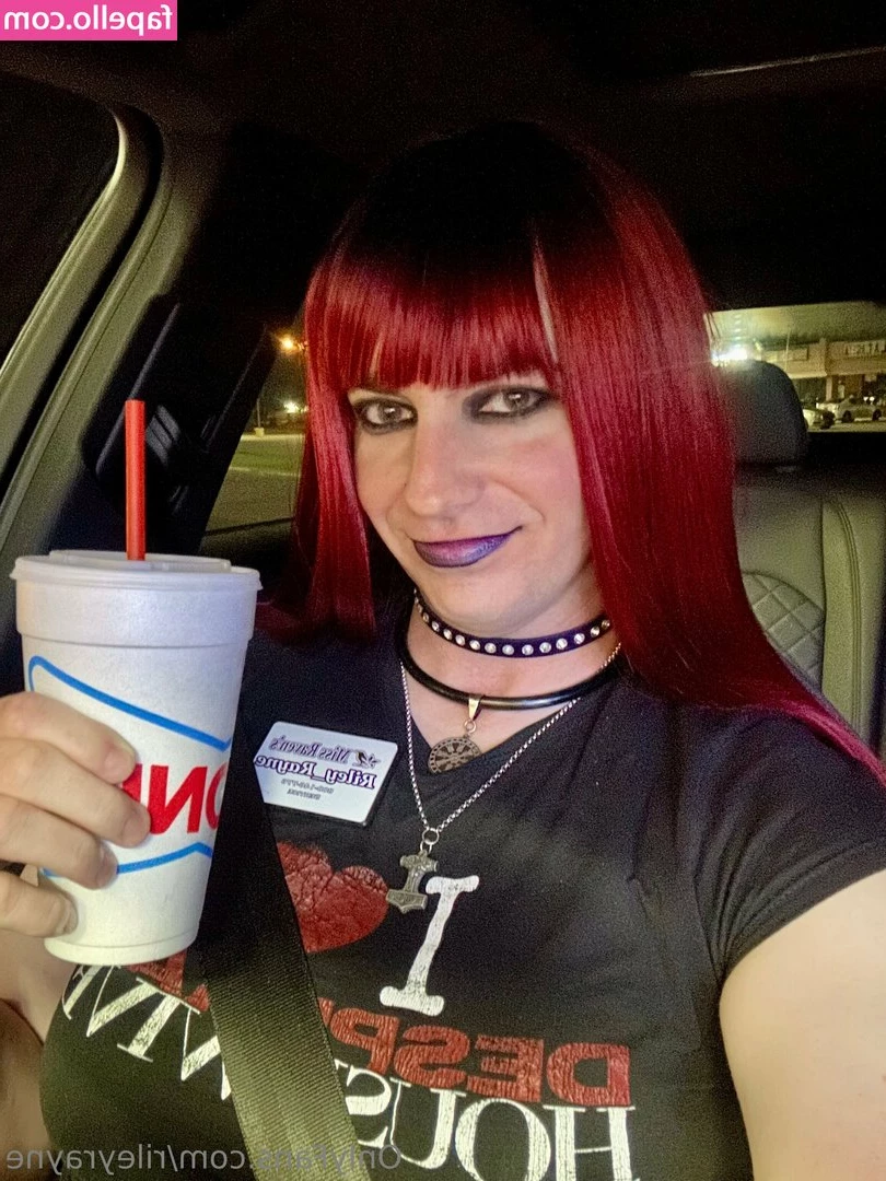 rileyrayne - I hate stress and having to worry  I wish it was easy to shut it off