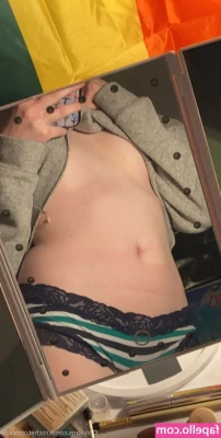 carnivore_mutt [ carnivore-mutt ] - Thick girls rock rolls matter