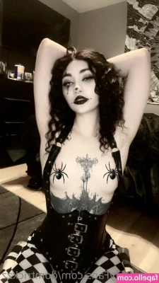 domtrickzz - See this uncensored on my VIP account @andrea_bottoms . FIRST FIVE