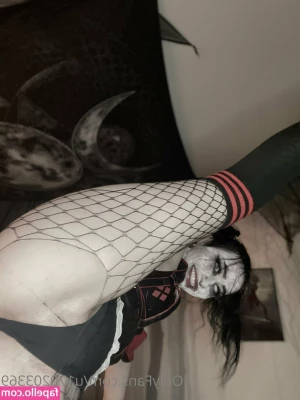 domtrickzz - Mi panza es solo para hacer el amor de sube y baja  Subo  beso   bajo