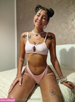 annie.xtasy [ annie-xtasy ] - Happy Friday  Sending out some extra goodies later today for everyone