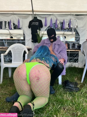 thekinkywitch93 - I really need some foot worship