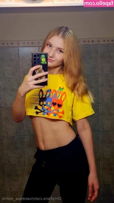 vanessa_norris [ vanessa-norris ] - Do you like my mouth open and tongue out? 👅😘 ~Bonus Pt 1 from