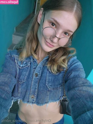 vanessa_norris [ vanessa-norris ] - Sorry I took a few days off from posting, I’ve been sick and stuck