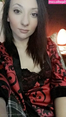 bi_anna [ bi-anna ] - Hope you're good at HOLDING YOUR BREATH! 😈 . . (face sitting pov,