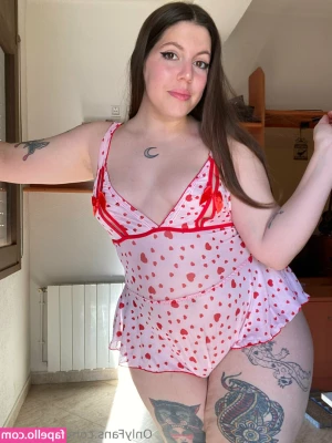 evvilmoon - How many times have you seen the scene of a Christmas beauty pulling