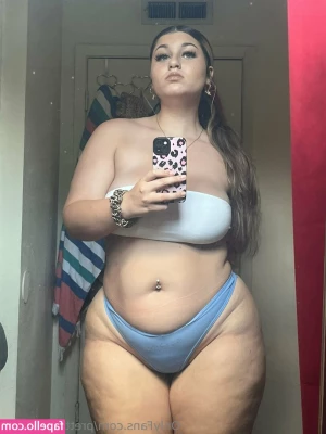 prettyplsgemini [ prettyplsgemini-2 ] - Tell me your fantasies