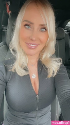 bexfit - UNLOCK @frogspeedbaby 👀 Hot Uncensored Video - She plays on the