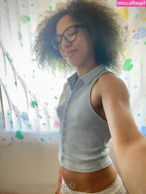 lily_licks [ lily-licks ] - Day 3 of the Solo Series and I can t wait to re-shoot this exact