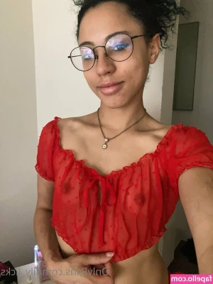 lily_licks [ lily-licks ] - Did you know that I don't have any curtains in my room, only super