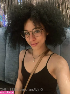 lily_licks [ lily-licks ] - Good evening   what kind of fun are we getting into tonight