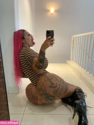 Xomarym - Good Morning Loves  Shower time