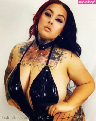 lalaafterdark - Jinkies! Solving mysteries and making your cock rise 😈