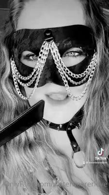 waterbearerlove - Lick my hard nipple I love it