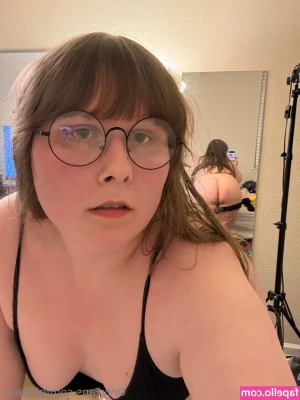 girlpeen - What size do you think i am