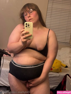 girlpeen - Do you want to come with me to the pool to get this cool swimsuit