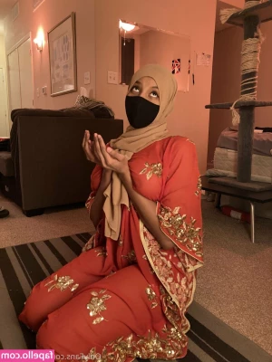 HijabiBambi - what do y all want to see more of