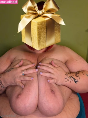 bbwraven75 - Showered by his cum