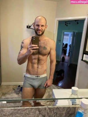 xbrianomallyx - Out of my favorite solo video 😈 the way my pussy grips 😍