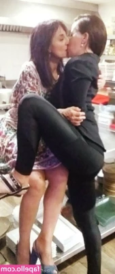 fun_with_u [ fun-with-u ] - . Somebody requested it so I started Spreading my ass for y’all
