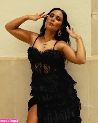 Anna Abreu [ anna-abreu ] - Was so busy recently with my life in general but I made it up to you