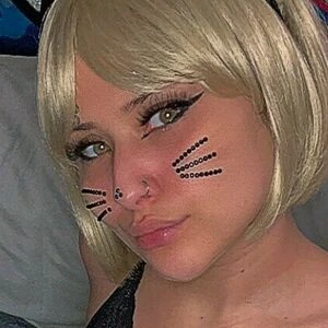 littlegirlpeachh