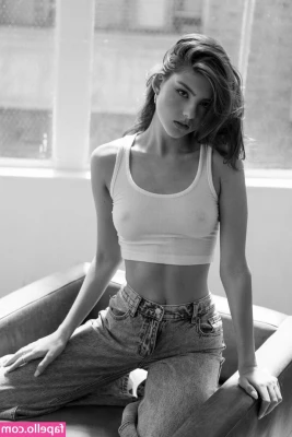 Ray Marie Morris [ ray-marie-morris ] - I take life calmly