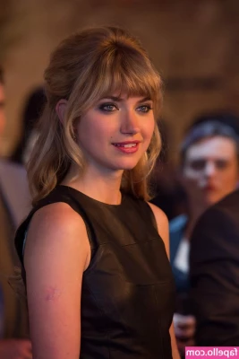 Imogen Poots [ imogen-poots ] - Yum yum
