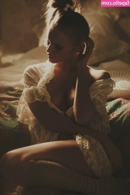 Marloes Horst [ marloes-horst ] - Tetis inquietas