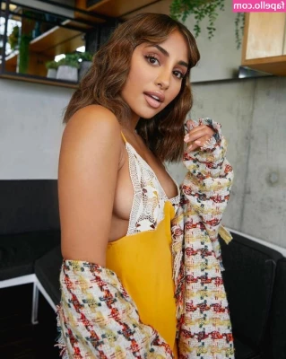 Maria Thattil [ maria-thattil ] - dot22cmcwb  dotsp22  dot347